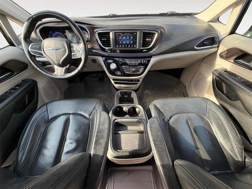 used 2019 Chrysler Pacifica car