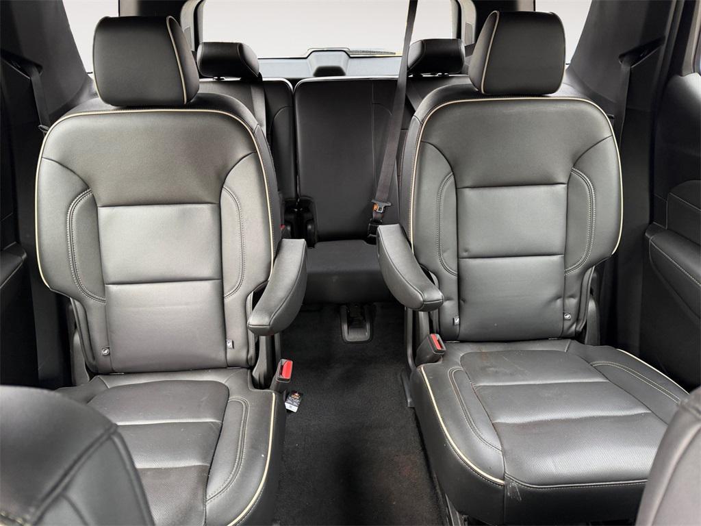 used 2023 Chevrolet Traverse car, priced at $30,821