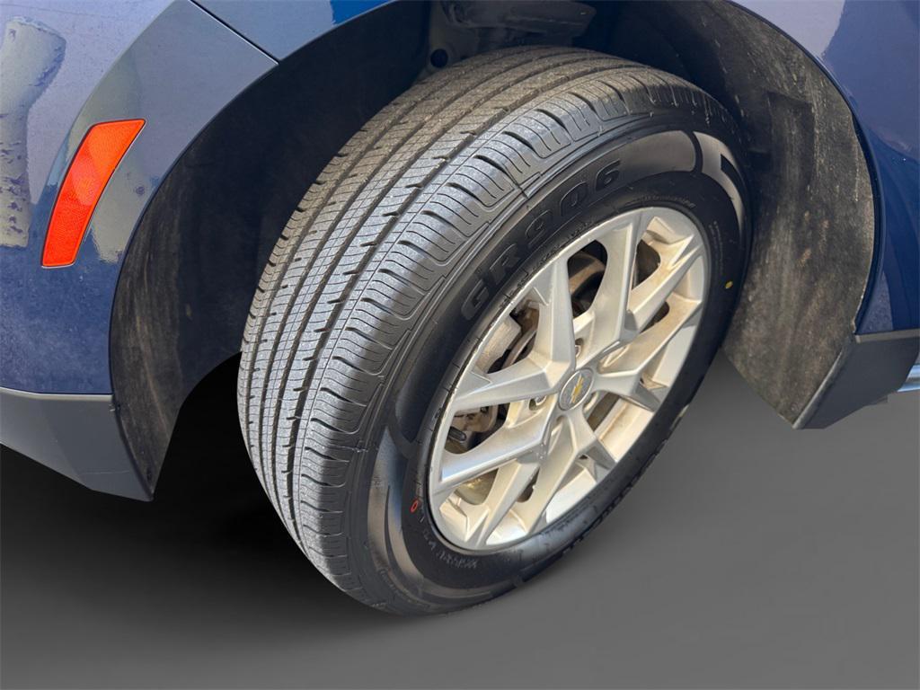 used 2022 Chevrolet Equinox car, priced at $18,185