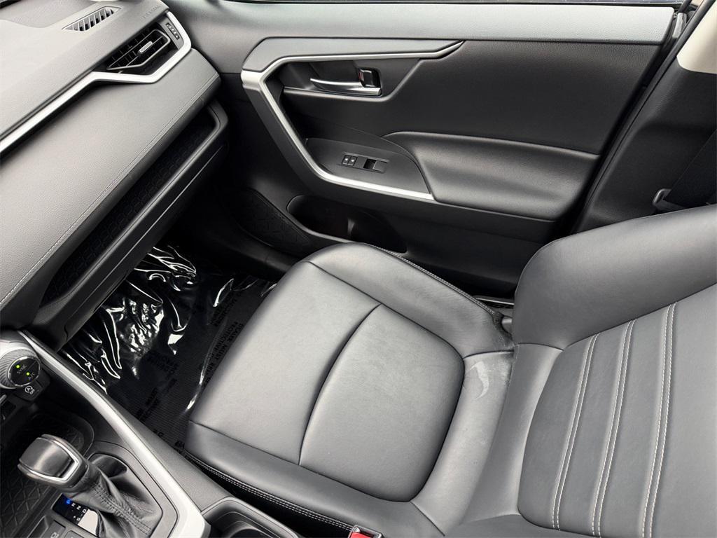 used 2020 Toyota RAV4 car, priced at $21,624