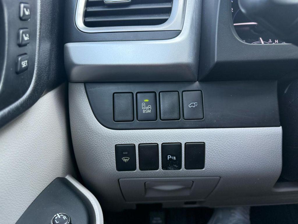 used 2014 Toyota Highlander car, priced at $14,900