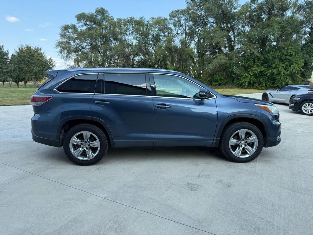 used 2014 Toyota Highlander car, priced at $14,900