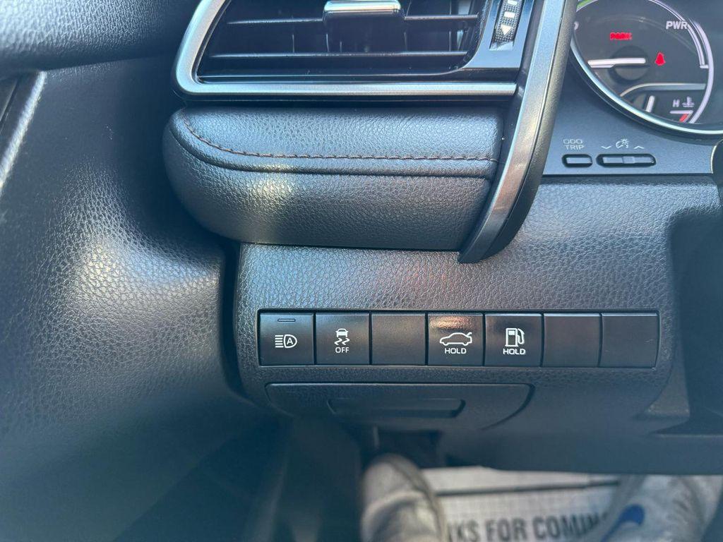 used 2019 Toyota Camry Hybrid car, priced at $13,900