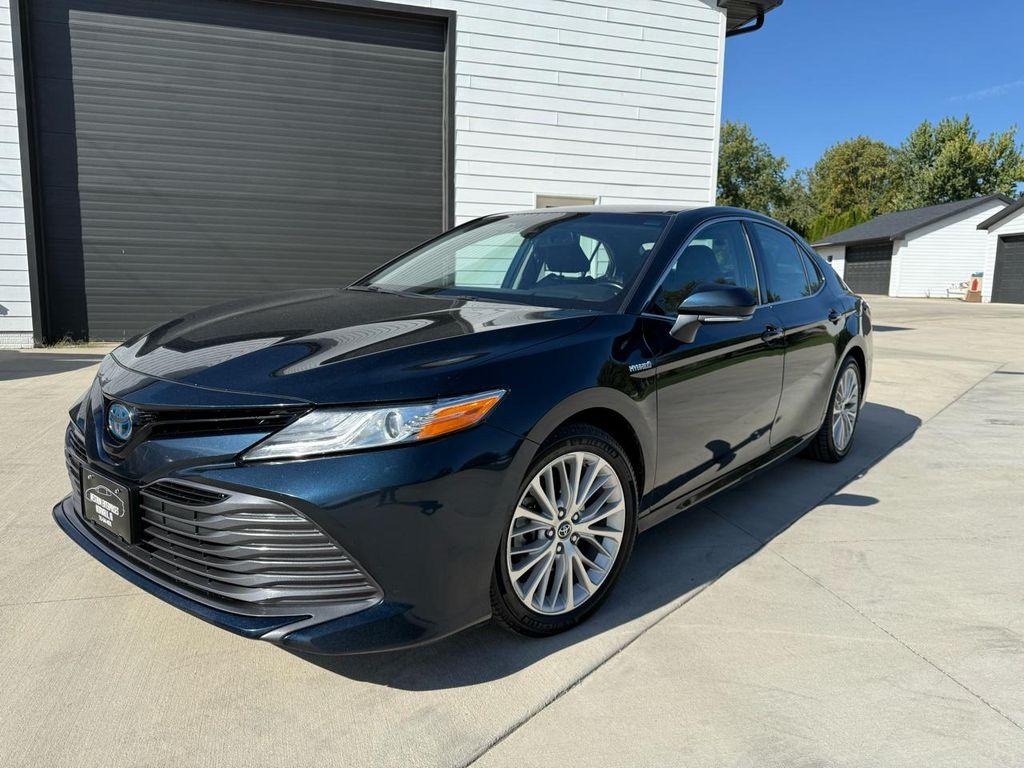 used 2019 Toyota Camry Hybrid car, priced at $13,900