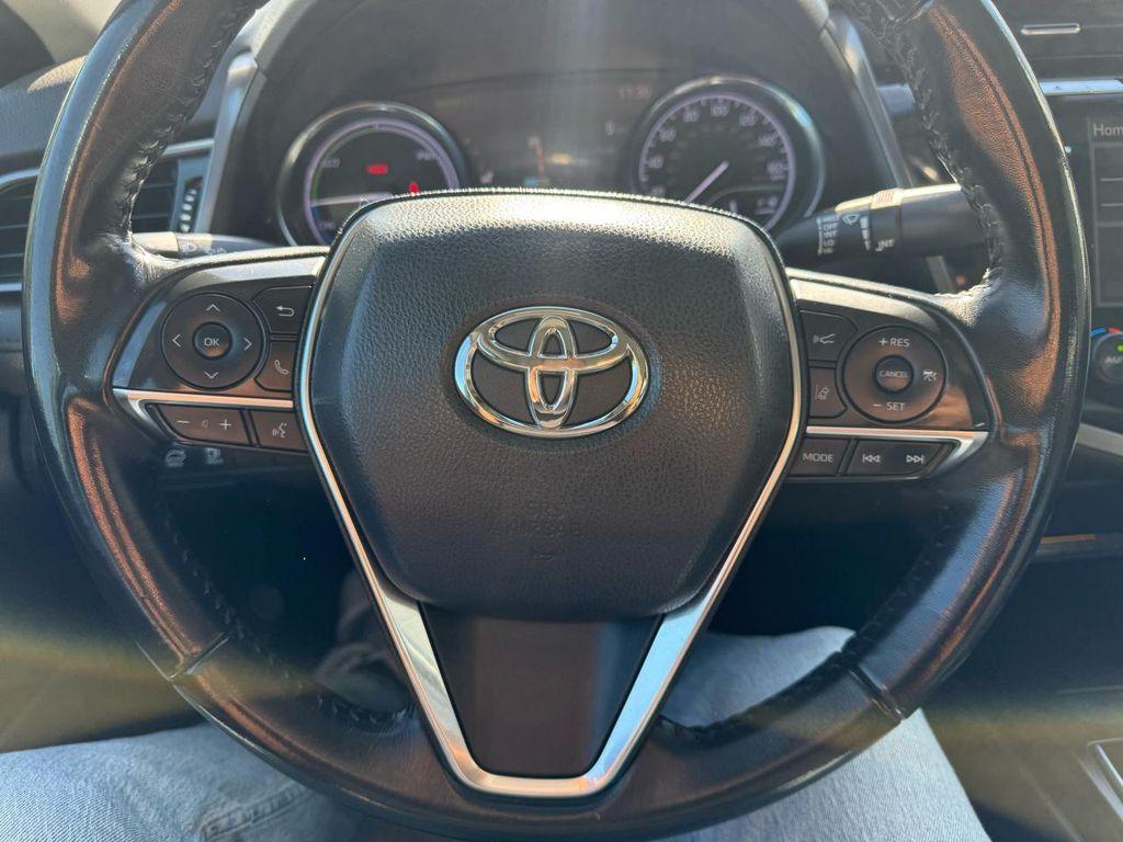 used 2019 Toyota Camry Hybrid car, priced at $13,900