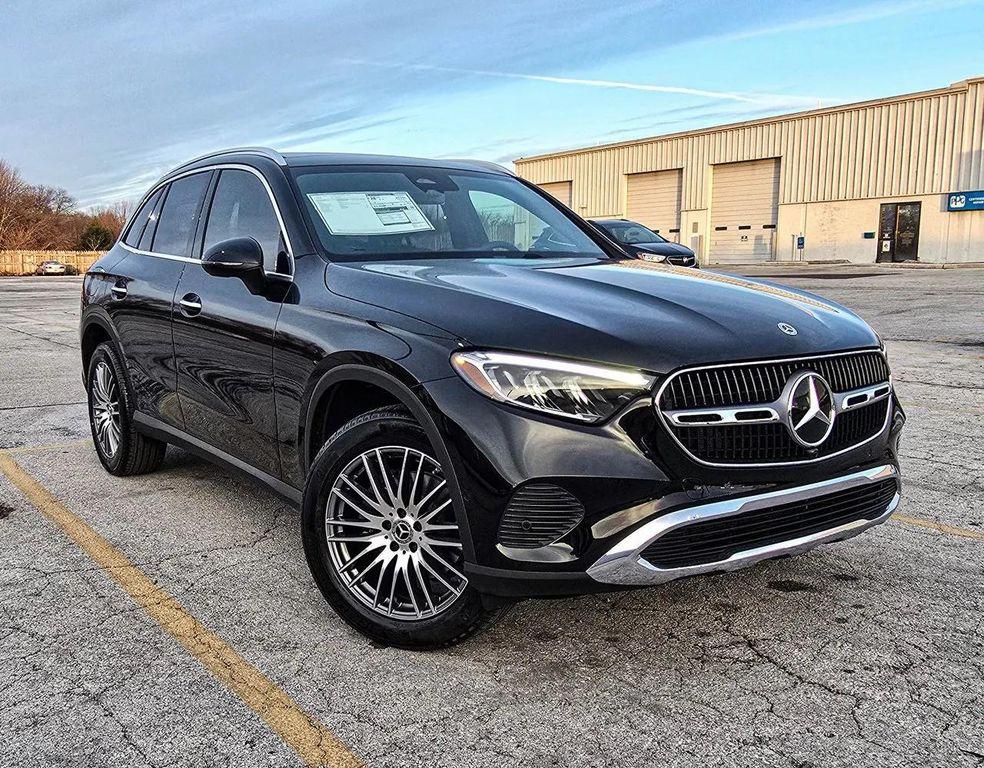 new 2026 Mercedes-Benz GLC 300 car, priced at $54,685