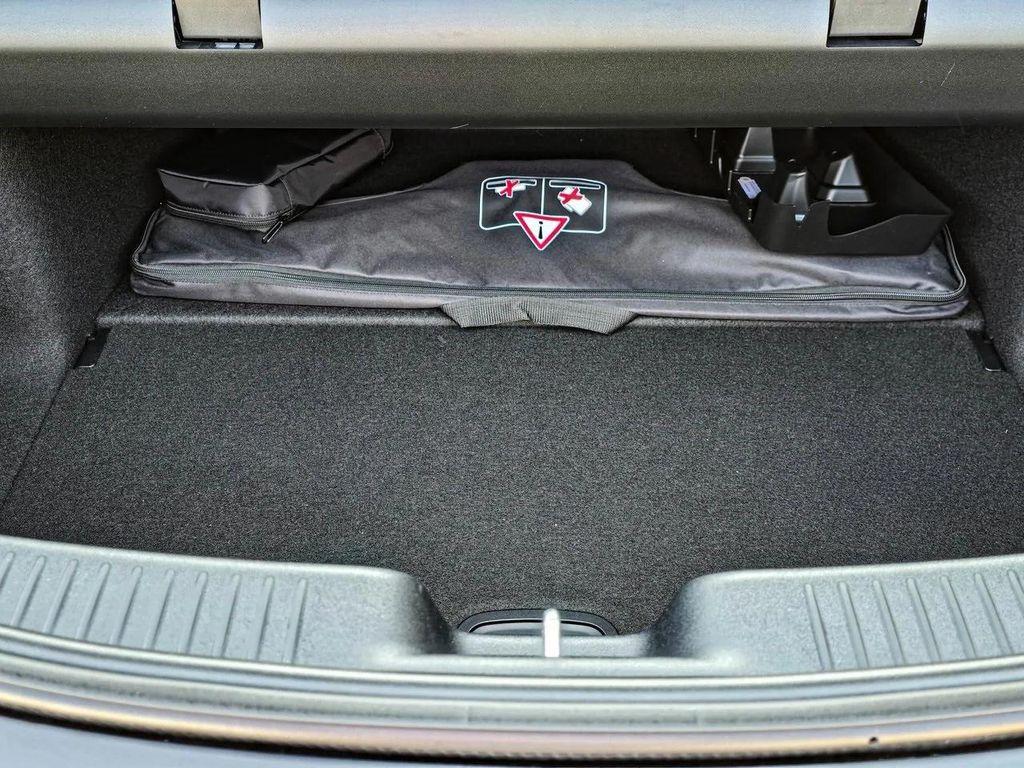 new 2025 Mercedes-Benz AMG SL 43 car, priced at $113,950