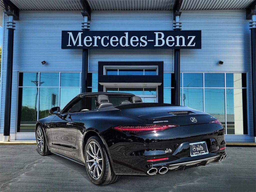 new 2025 Mercedes-Benz AMG SL 43 car, priced at $113,950