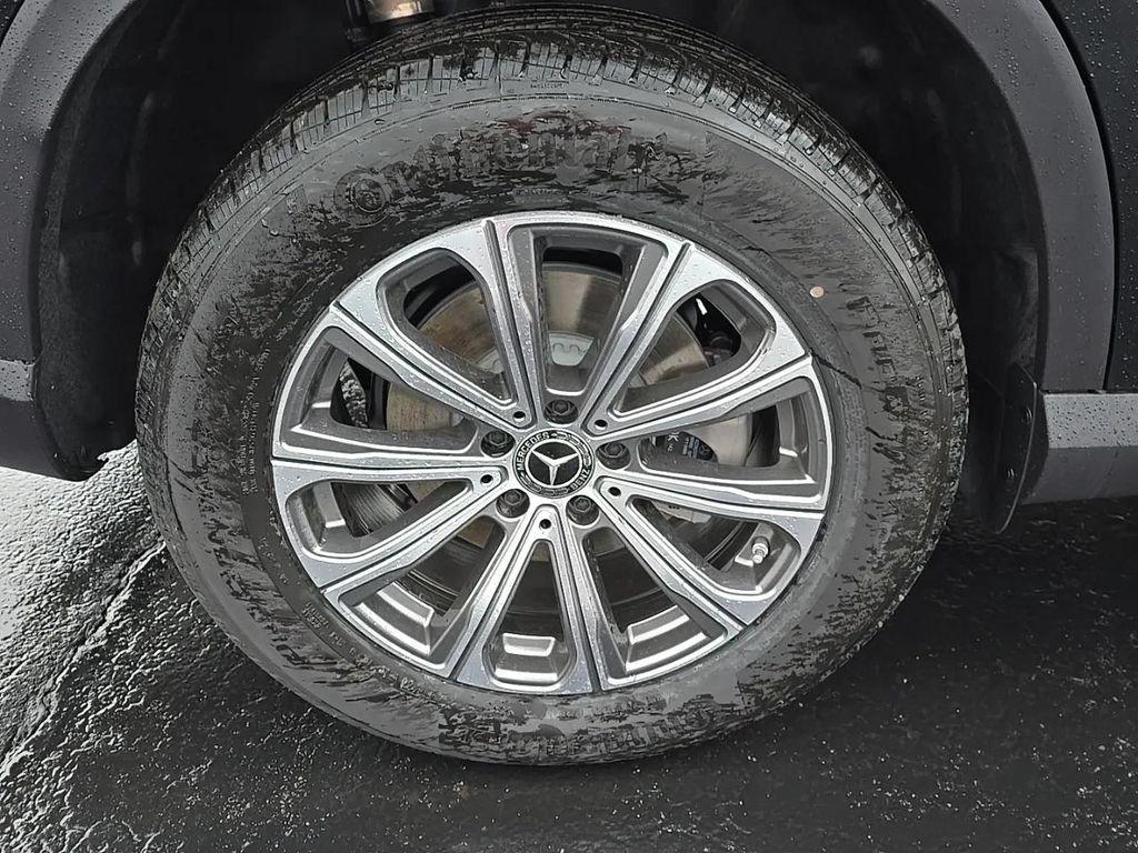 new 2026 Mercedes-Benz GLC 300 car, priced at $57,585