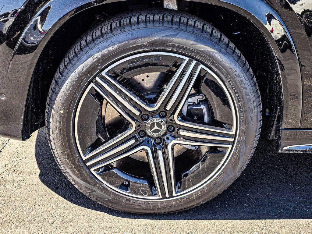 new 2025 Mercedes-Benz GLE 450 car, priced at $80,870
