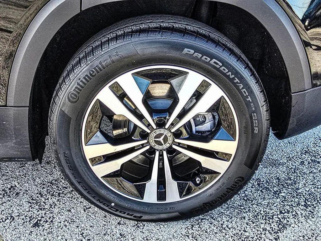 new 2026 Mercedes-Benz GLB 250 car, priced at $51,630