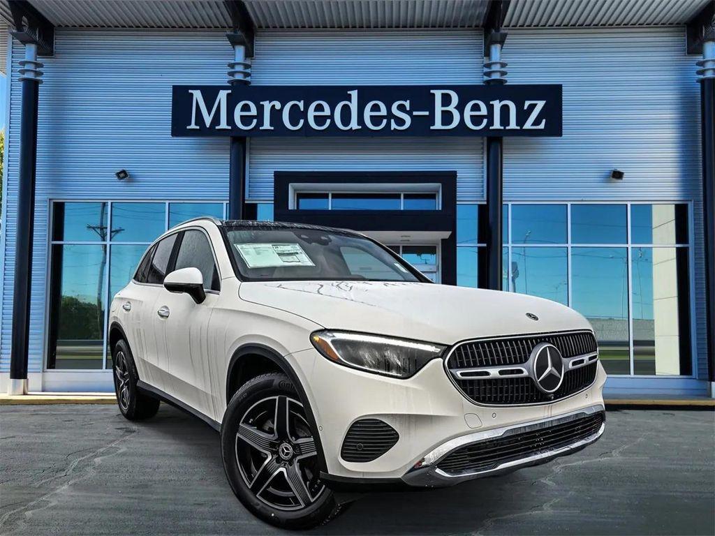 new 2026 Mercedes-Benz GLC 300 car, priced at $59,470