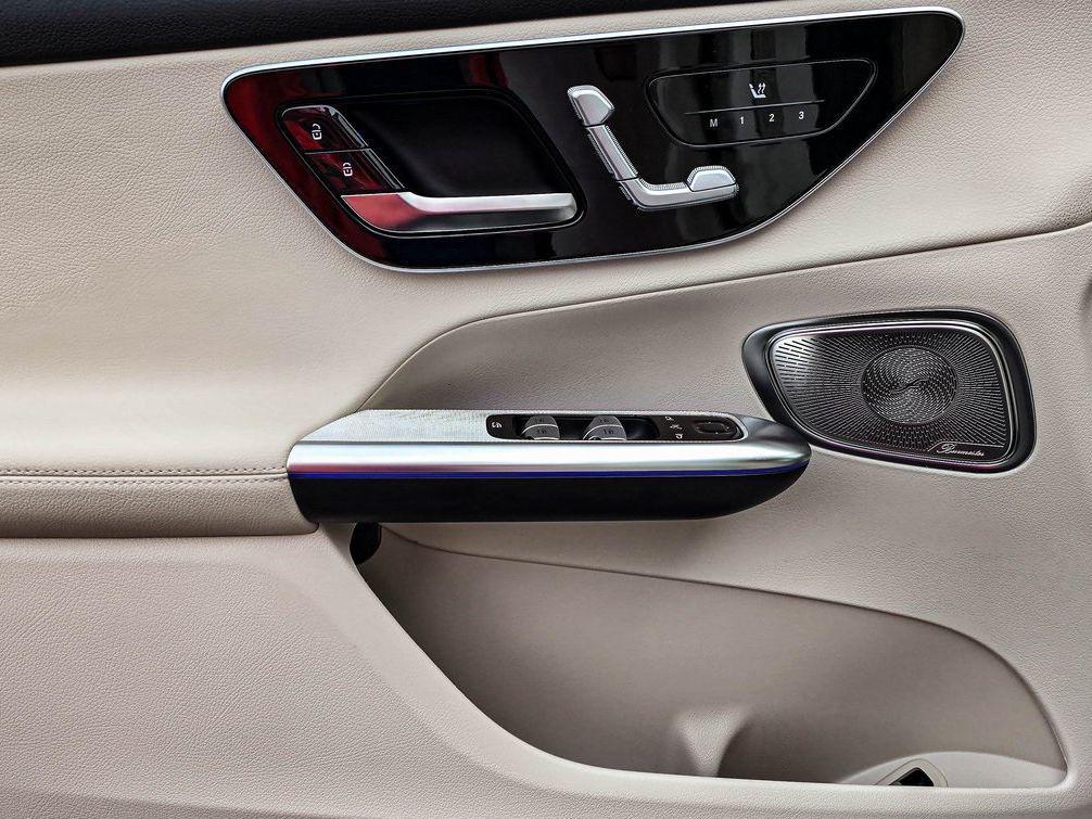 new 2026 Mercedes-Benz GLC 300 car, priced at $59,470