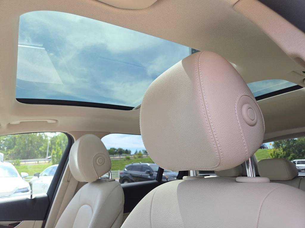 used 2019 Mercedes-Benz GLC 300 car, priced at $22,389