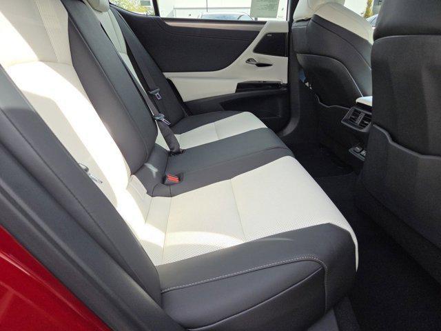 new 2025 Lexus ES 350 car, priced at $53,359