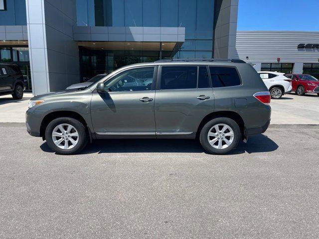 used 2011 Toyota Highlander car, priced at $11,988