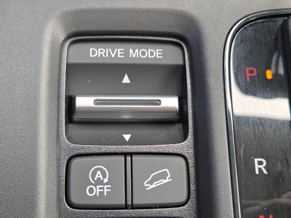 used 2025 Honda CR-V car, priced at $32,476