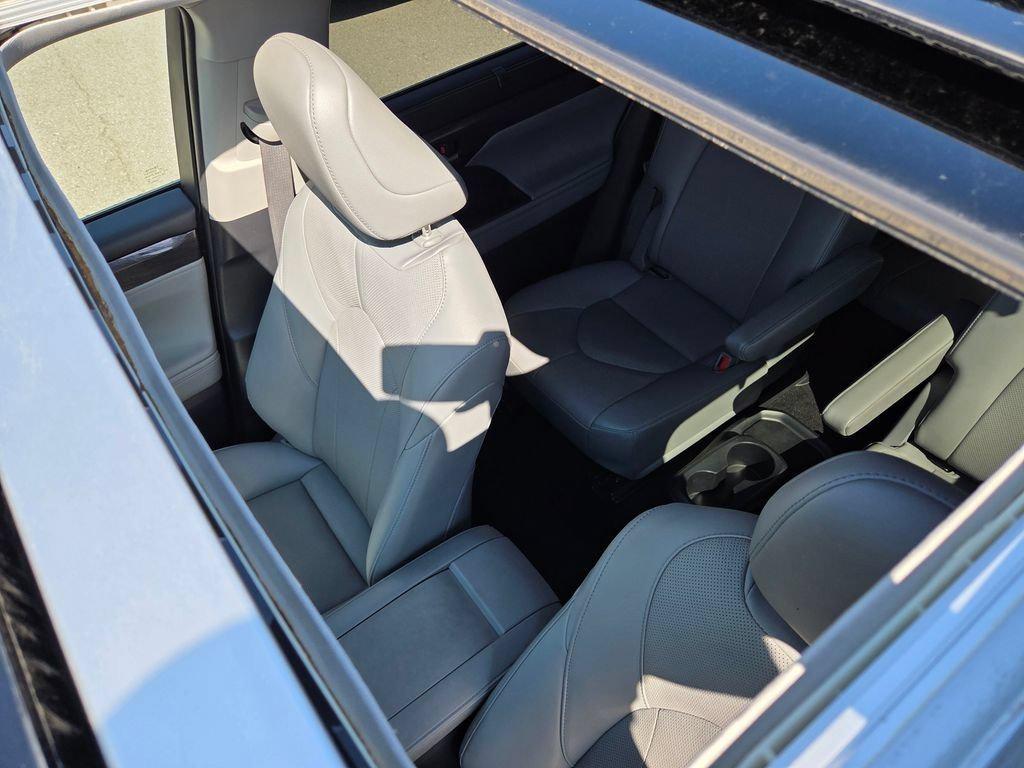 used 2023 Toyota Highlander Hybrid car, priced at $46,051