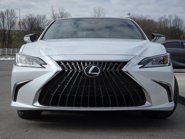 new 2025 Lexus ES 350 car, priced at $52,102