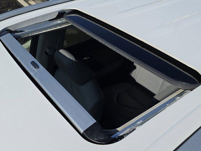 used 2023 Toyota Highlander car, priced at $34,138