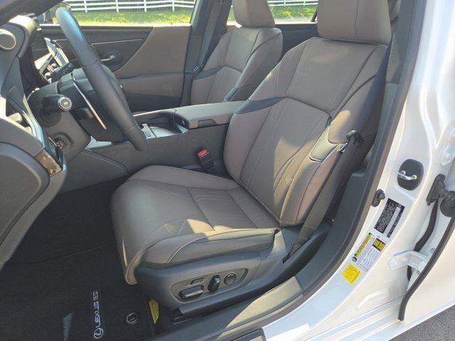 new 2025 Lexus ES 350 car, priced at $52,033