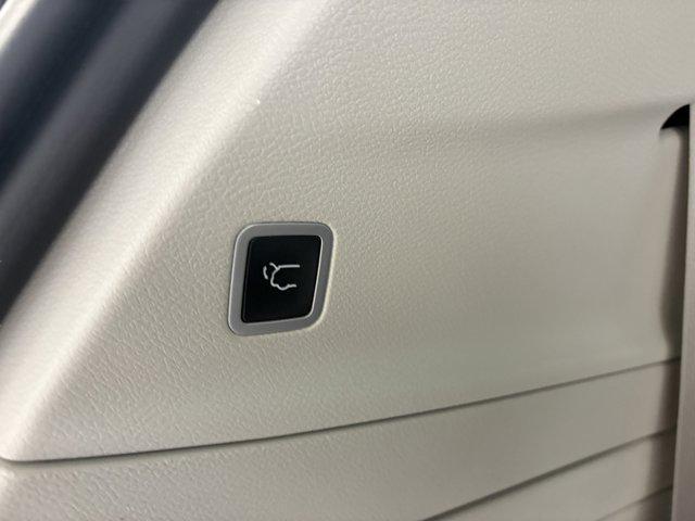 used 2022 Chrysler Pacifica Hybrid car, priced at $27,995