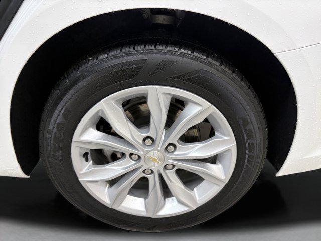used 2025 Chevrolet Malibu car, priced at $22,144