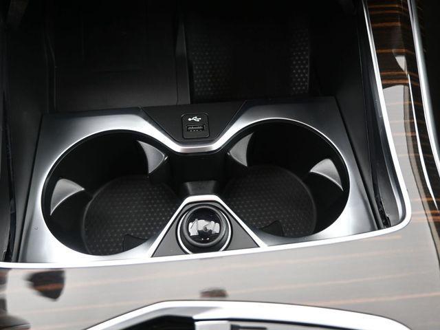 new 2026 BMW X7 car, priced at $92,300