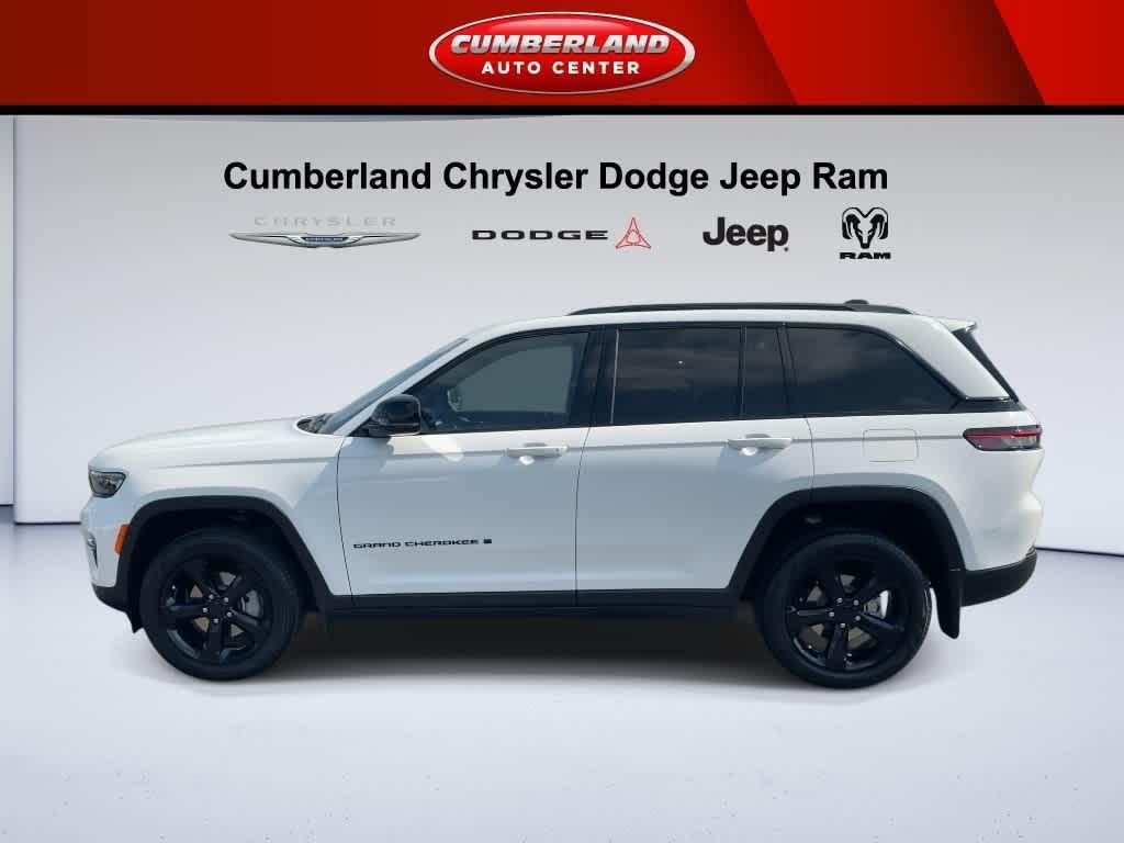 new 2025 Jeep Grand Cherokee car, priced at $51,695