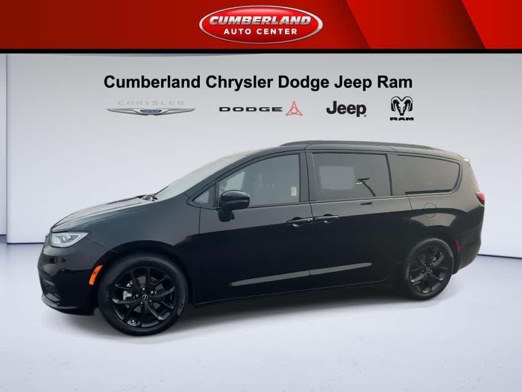 new 2026 Chrysler Pacifica car, priced at $52,953