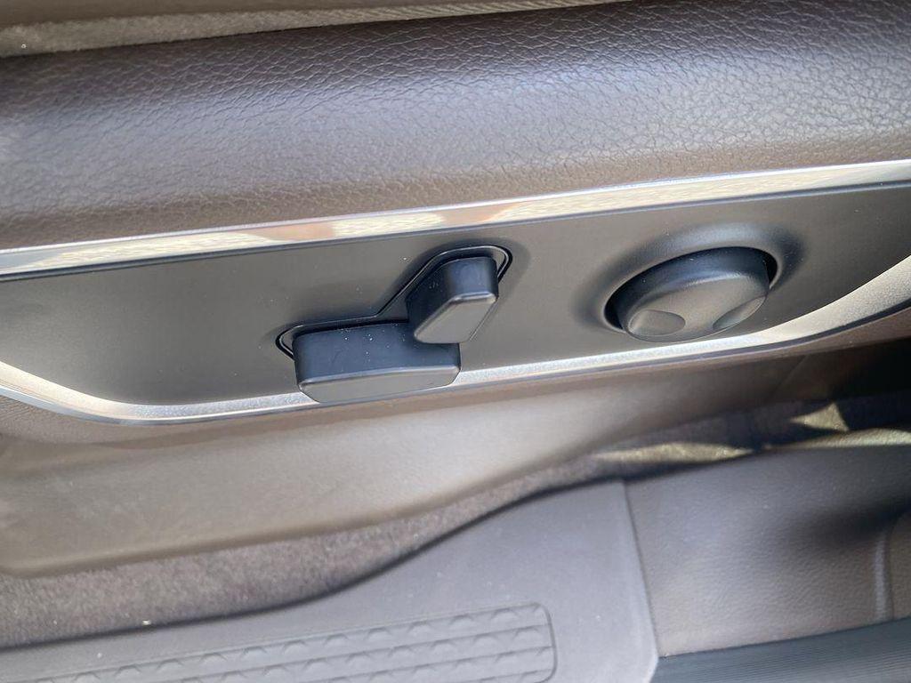 new 2025 Ram 1500 car, priced at $69,679