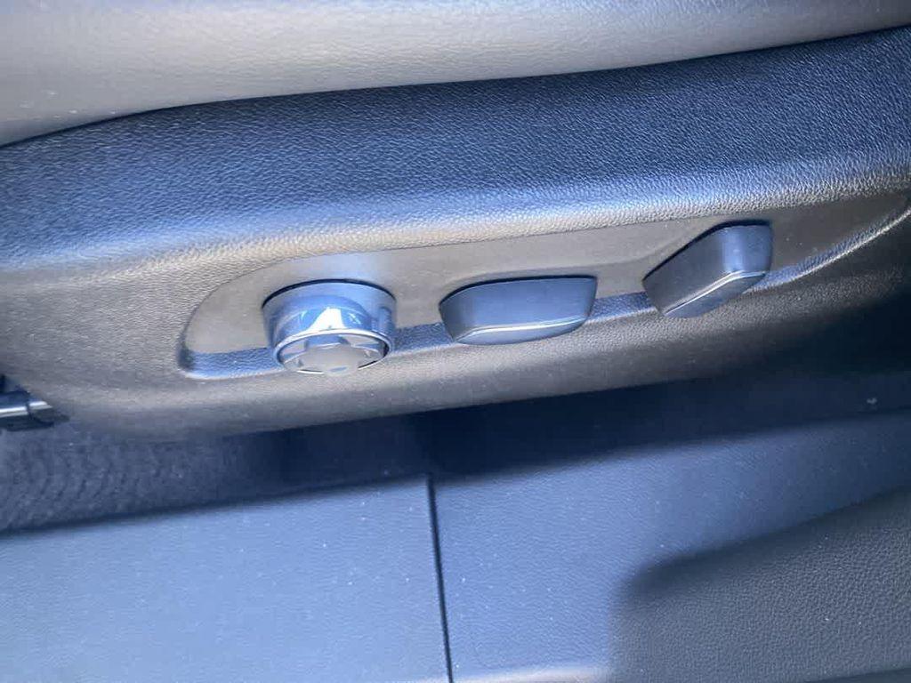 used 2024 Cadillac XT4 car, priced at $27,579