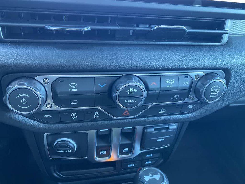 new 2026 Jeep Wrangler car, priced at $46,733