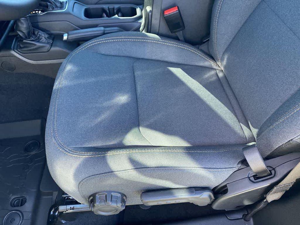 new 2026 Jeep Wrangler car, priced at $46,733