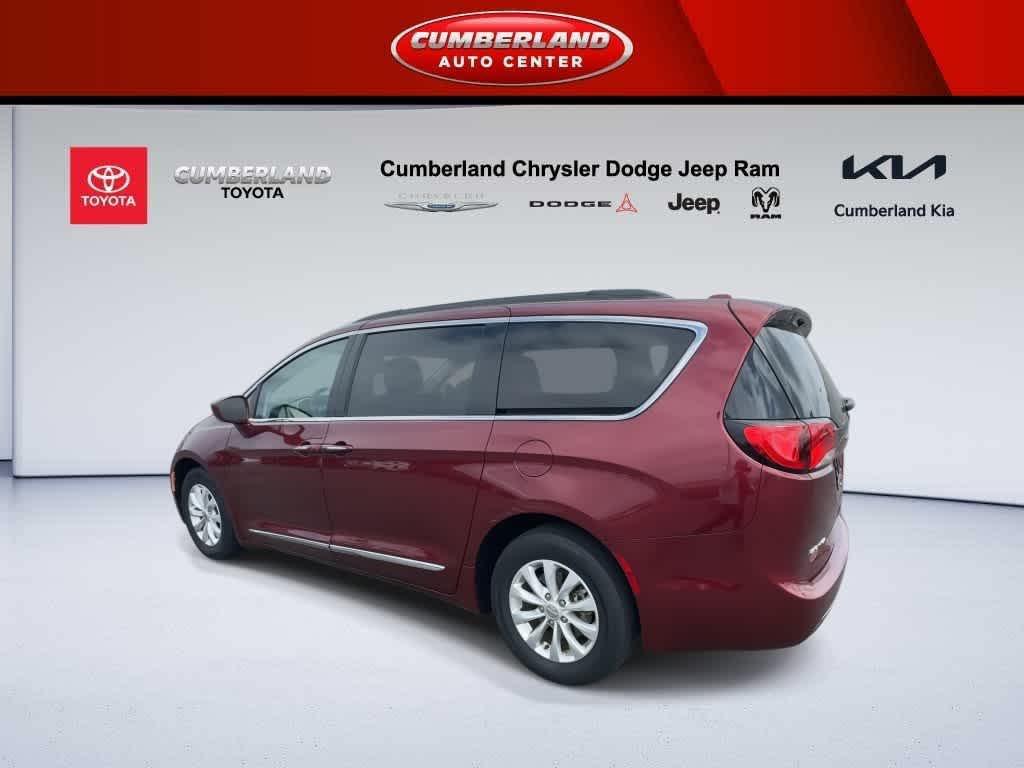 used 2017 Chrysler Pacifica car, priced at $12,856