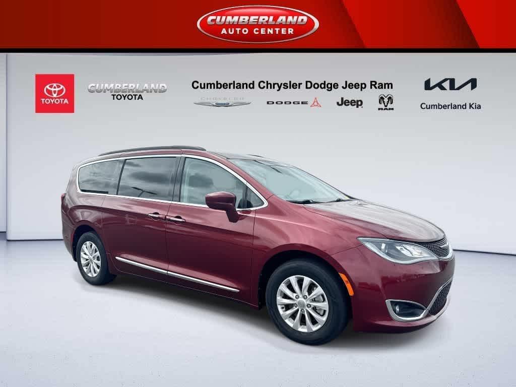 used 2017 Chrysler Pacifica car, priced at $12,856
