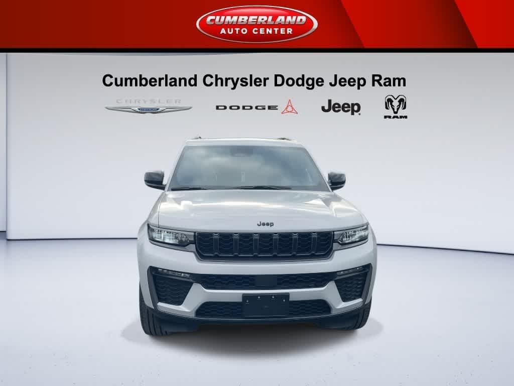 new 2026 Jeep Grand Cherokee car, priced at $47,390
