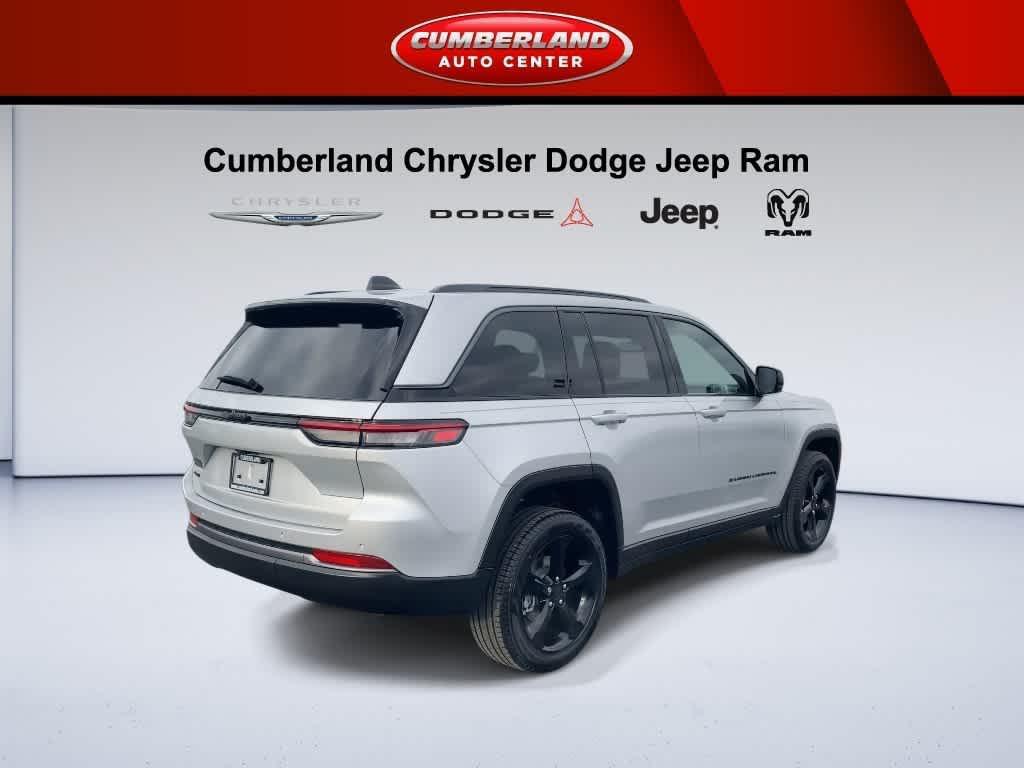new 2026 Jeep Grand Cherokee car, priced at $47,390