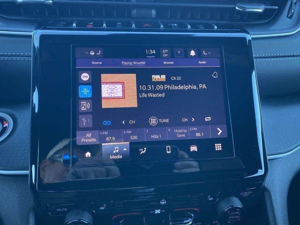 new 2025 Jeep Grand Cherokee car, priced at $47,961