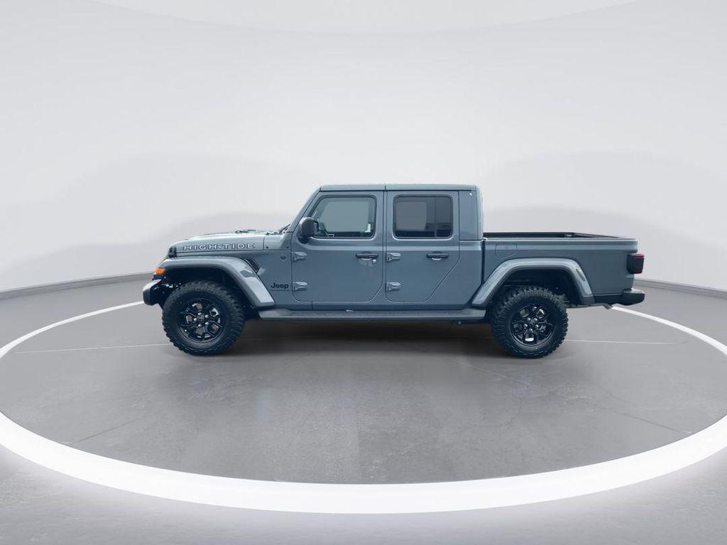new 2025 Jeep Gladiator car, priced at $51,103