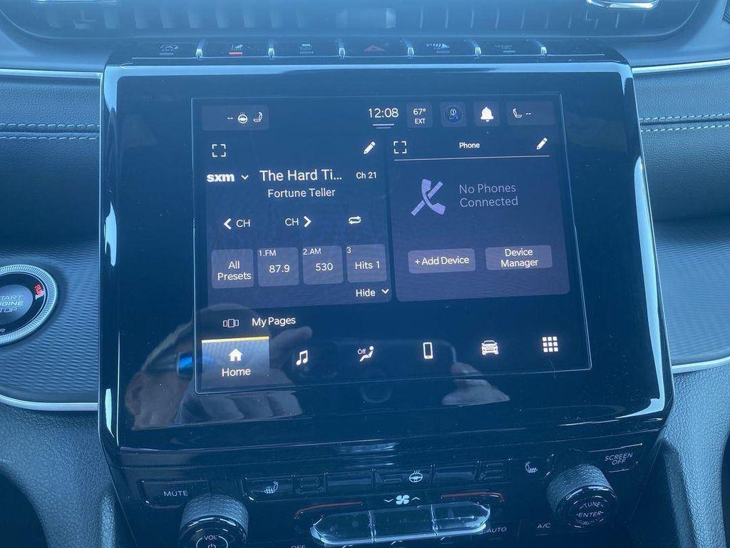 new 2025 Jeep Grand Cherokee car, priced at $47,961