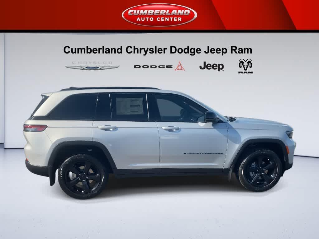new 2025 Jeep Grand Cherokee car, priced at $47,961