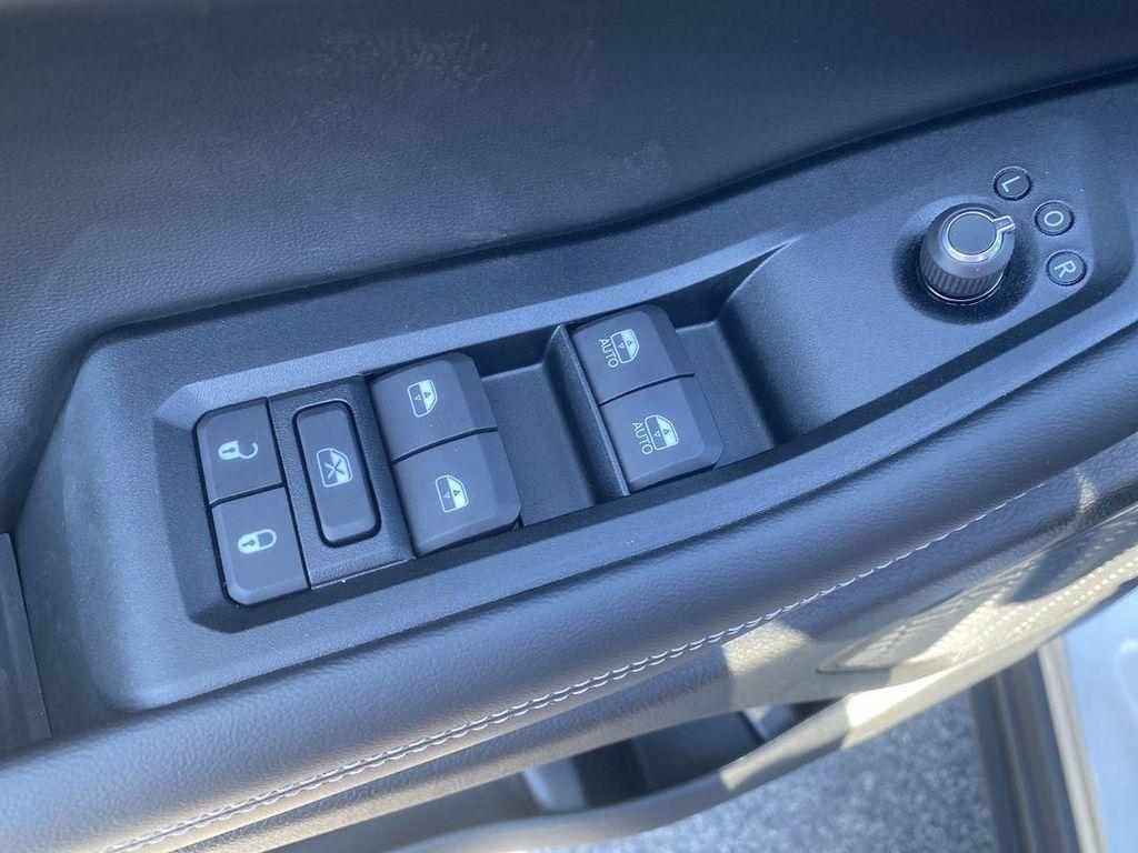 new 2025 Jeep Grand Cherokee car, priced at $47,961