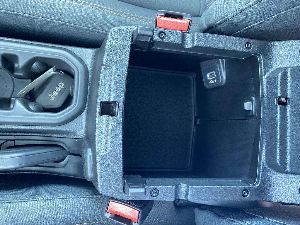 new 2025 Jeep Wrangler car, priced at $38,590