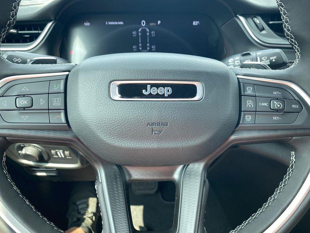 new 2025 Jeep Grand Cherokee L car, priced at $45,575