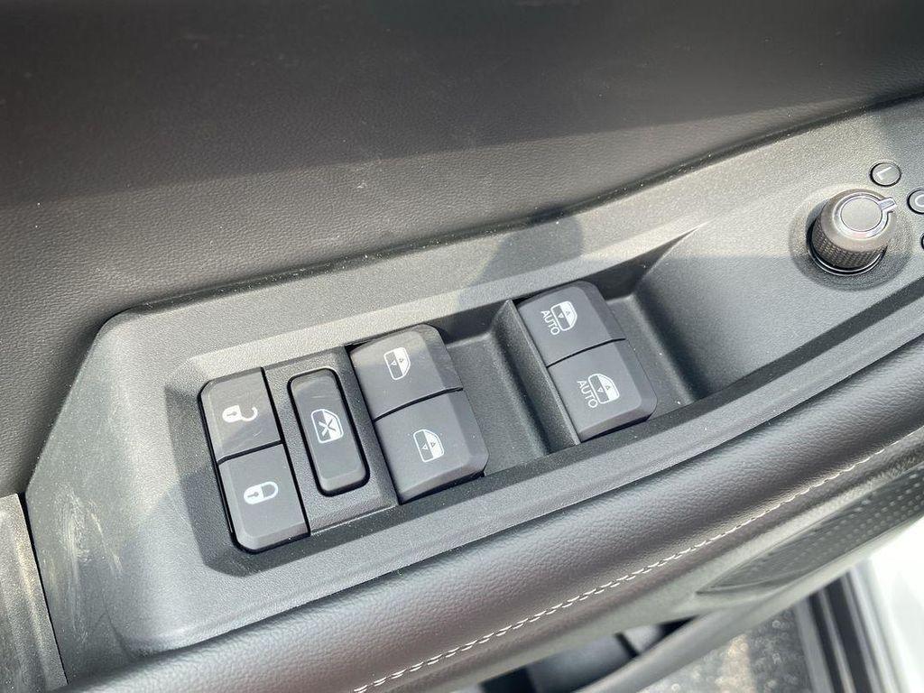 new 2025 Jeep Grand Cherokee L car, priced at $45,575