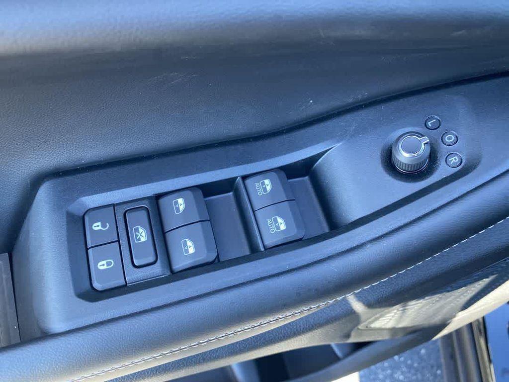 new 2025 Jeep Grand Cherokee L car, priced at $56,949