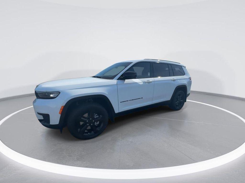 new 2025 Jeep Grand Cherokee L car, priced at $49,205