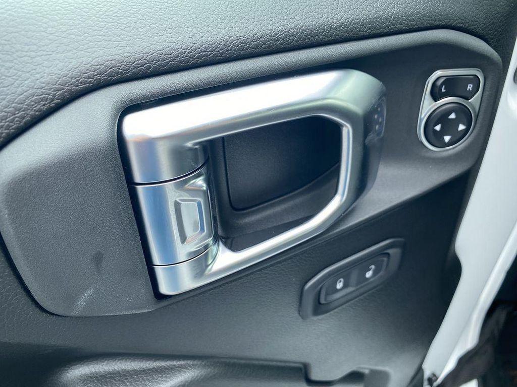 new 2025 Jeep Gladiator car, priced at $50,728