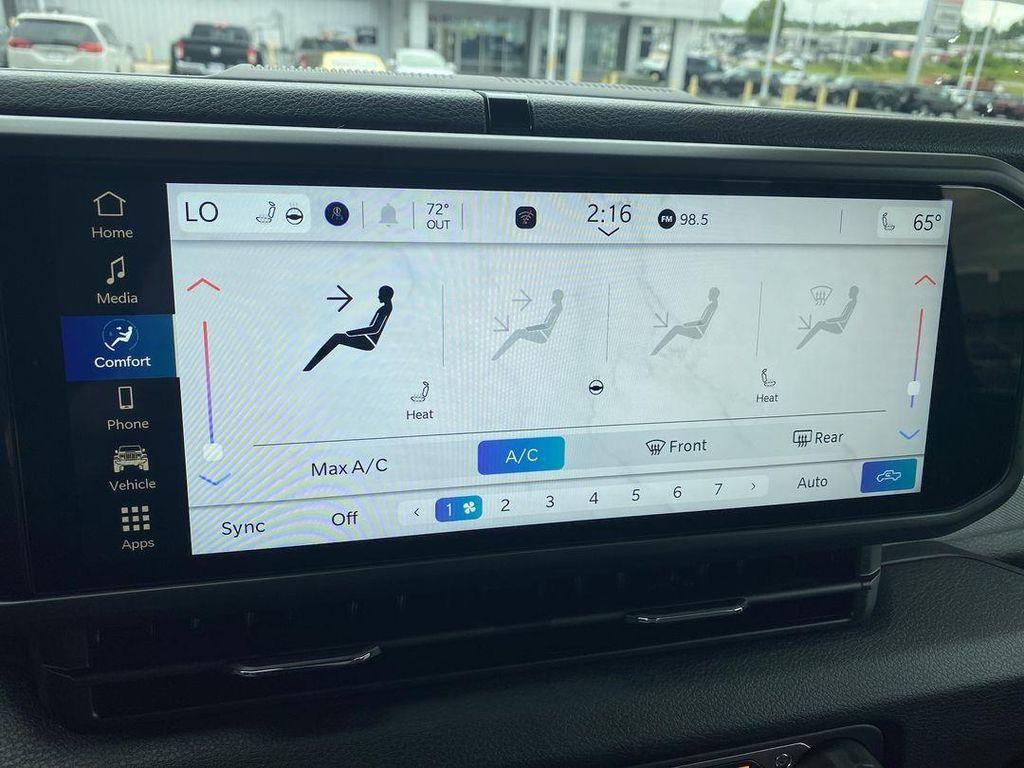 new 2025 Jeep Gladiator car, priced at $50,728